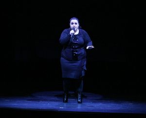 Nikki Blonsky Photo