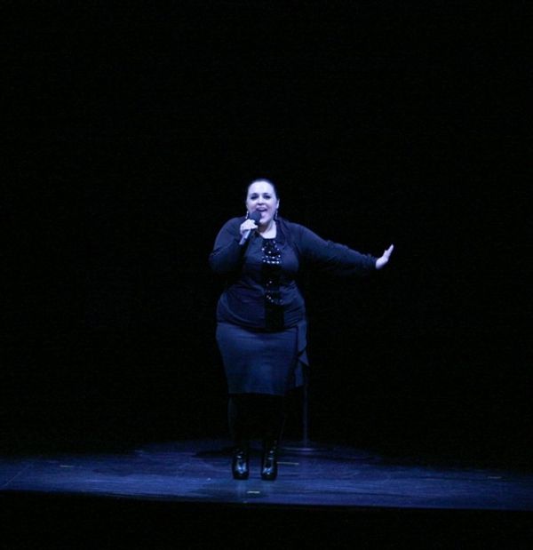 Nikki Blonsky Photo