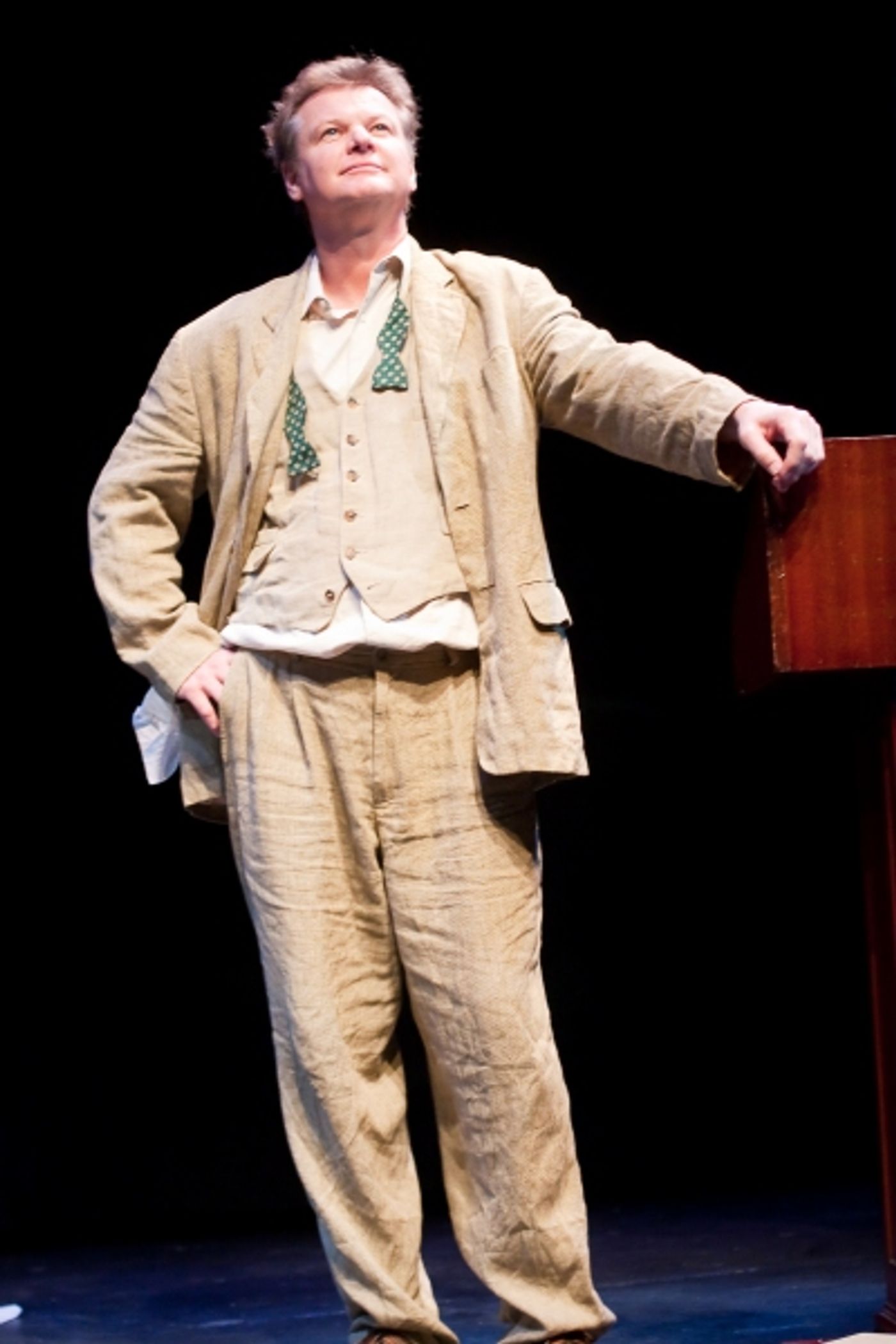 Photo Flash: Geraint Wyn Davies Stars as Dylan Thomas in DO NOT GO GENTLE  Image