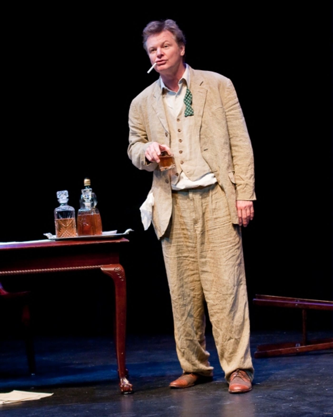 Photo Flash: Geraint Wyn Davies Stars as Dylan Thomas in DO NOT GO GENTLE  Image