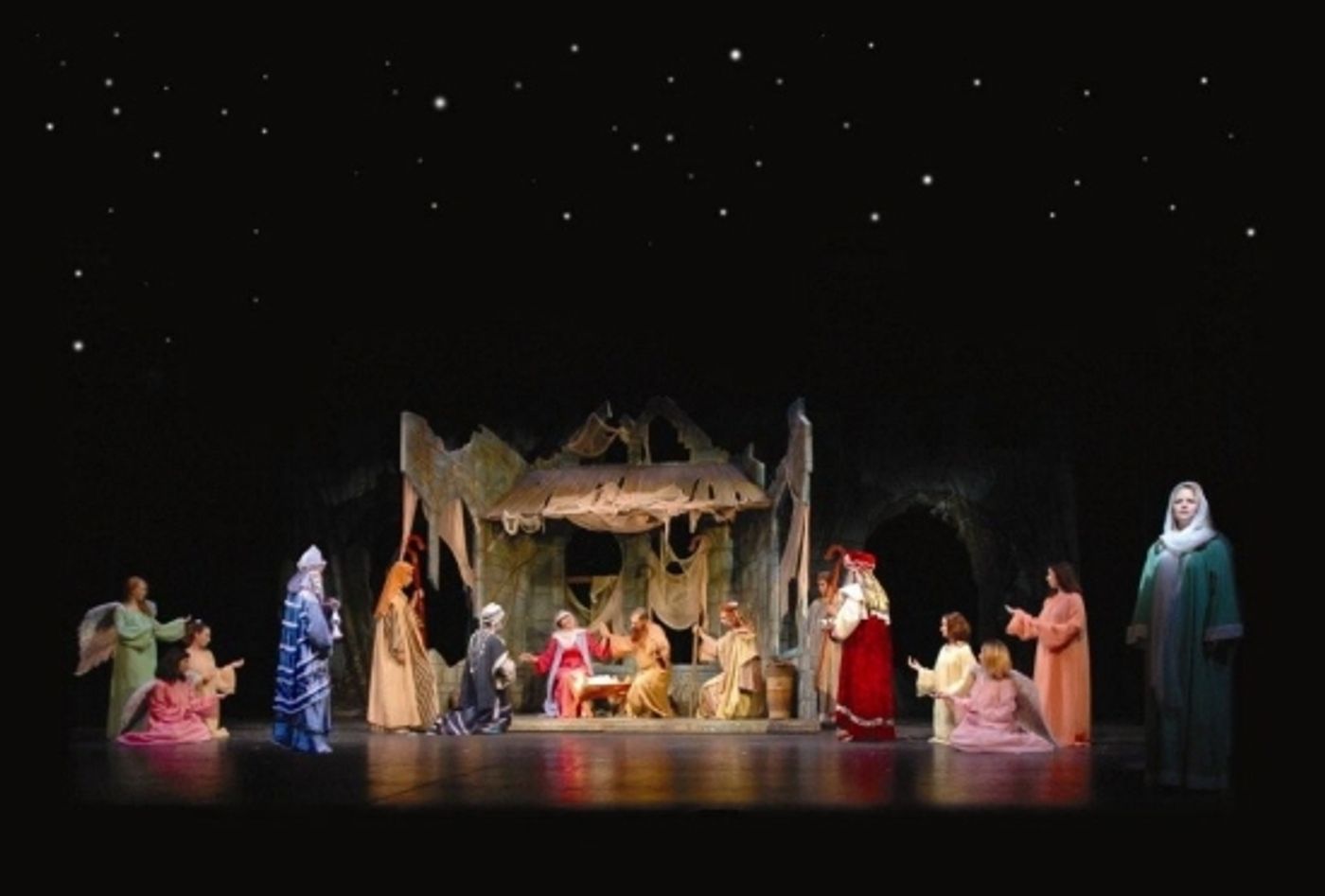 Photo Coverage: Broadway's Sarah Pfisterer Stars in Reagle Christmas Spectacular  Image