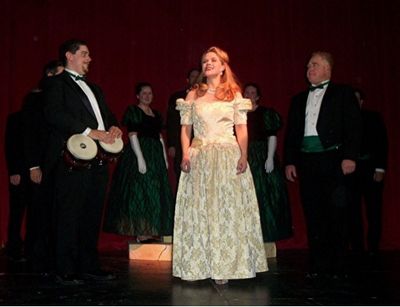 Sarah Pfisterer sings a Calypso Christmas Photo