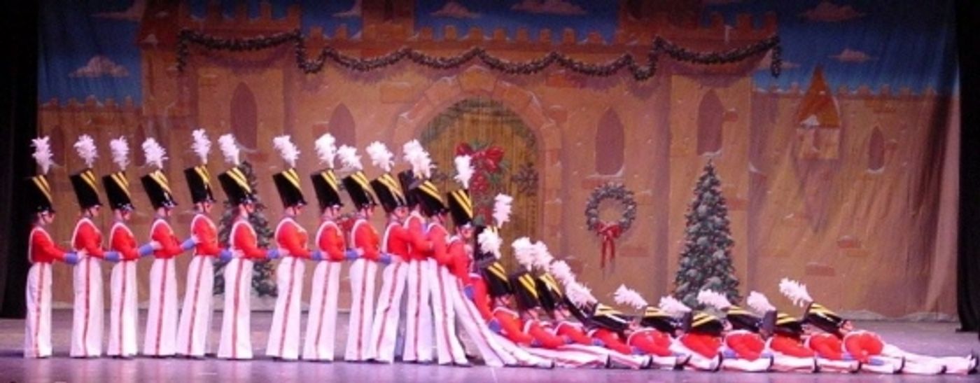 Photo Coverage: Broadway's Sarah Pfisterer Stars in Reagle Christmas Spectacular  Image