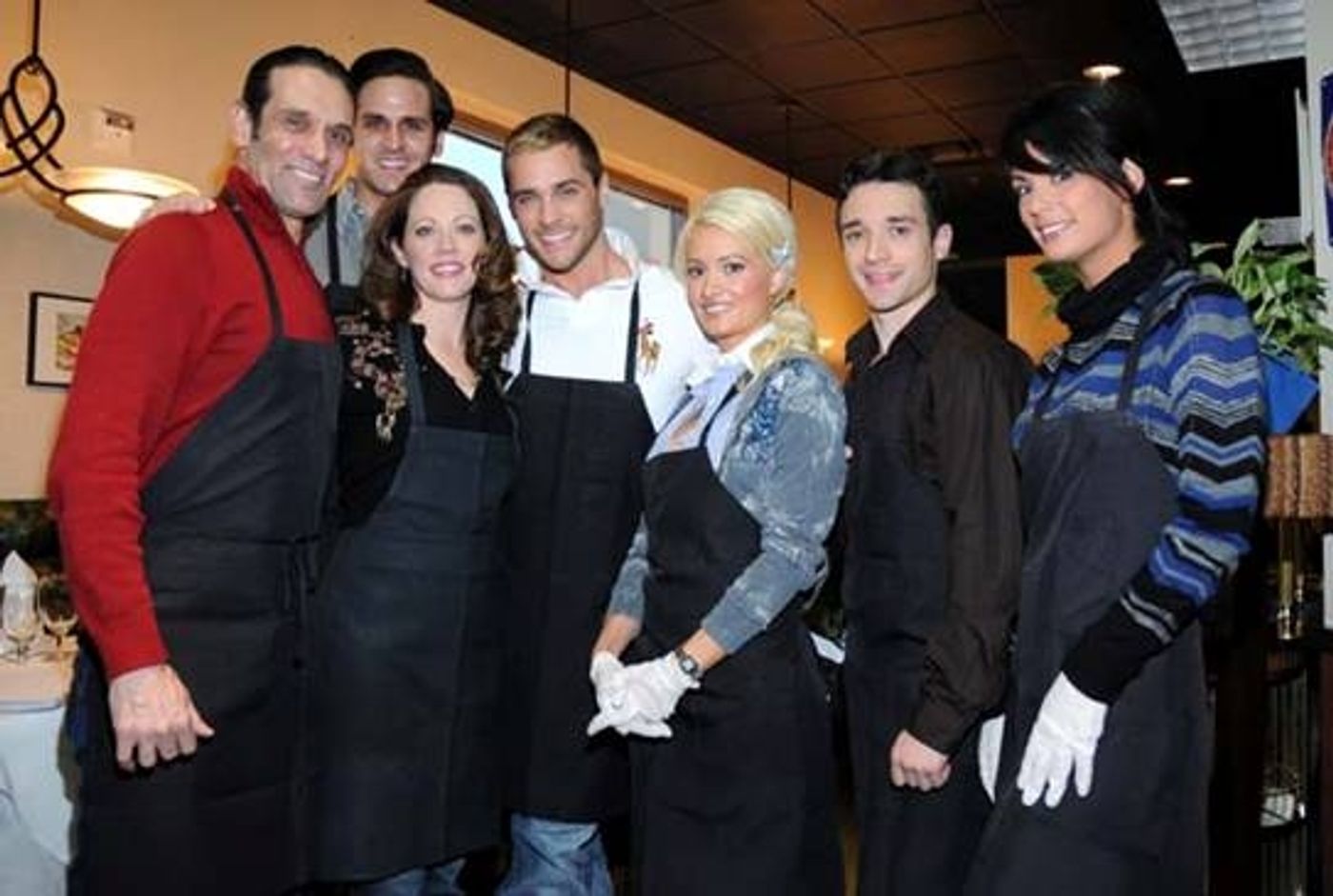 Photo Flash: Cast Members From PEEPSHOW, PHANTOM THE LV SPECTACULAR & JERSEY BOYS Give Back  Image