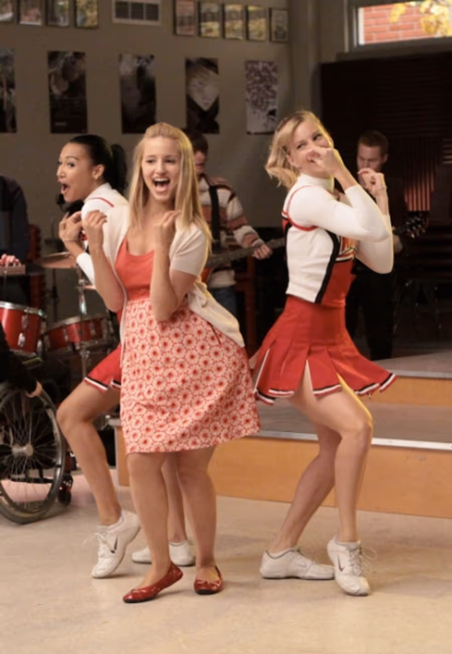 Photo Flash: GLEE - Fall Finale Episode Sneak Peek - 'Sectionals' Image