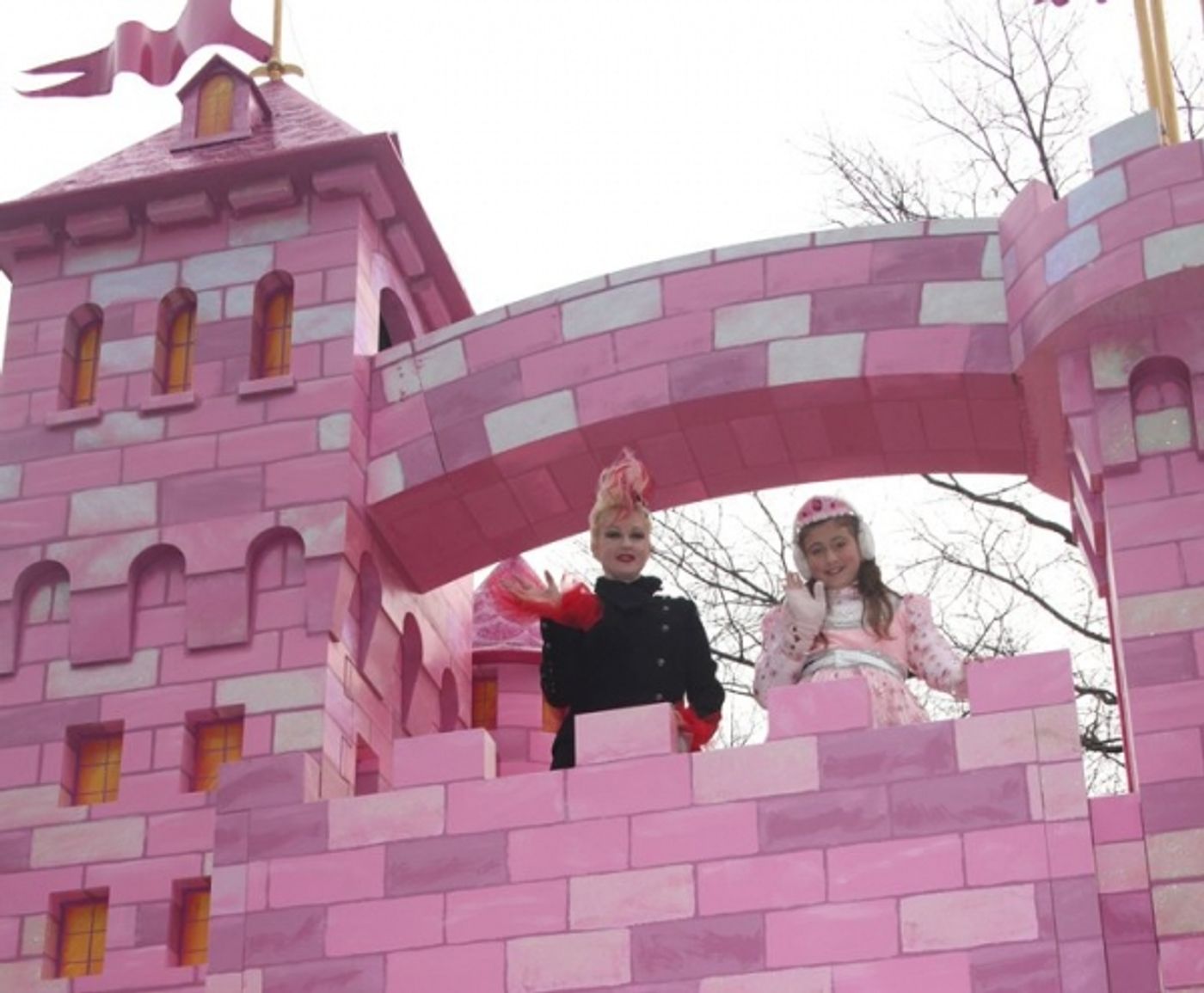 Photo Coverage: The 83rd Edition of the 'Macy's Thanksgiving Day Parade' - The Women  Image