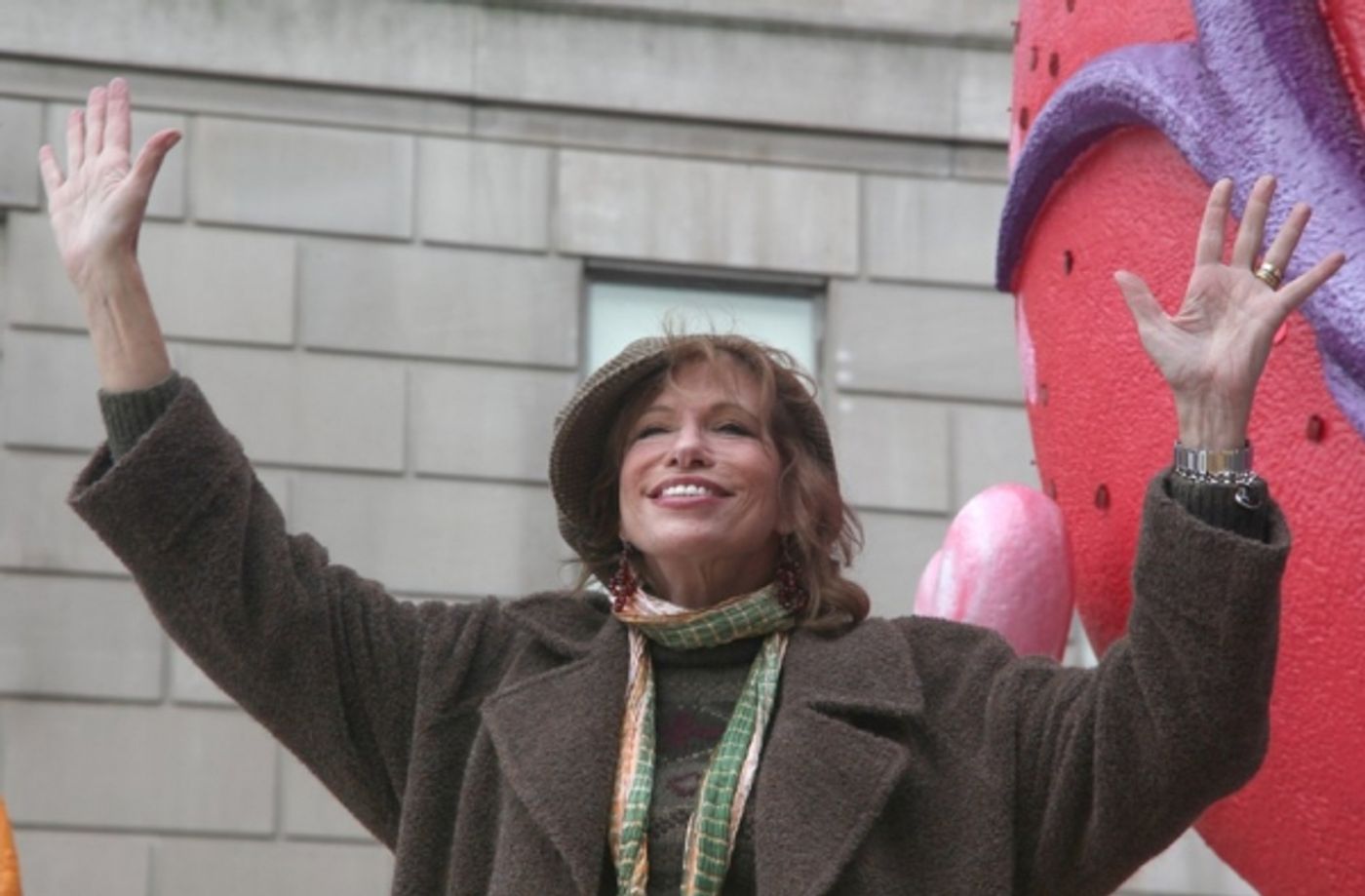 Photo Coverage: The 83rd Edition of the 'Macy's Thanksgiving Day Parade' - The Women  Image