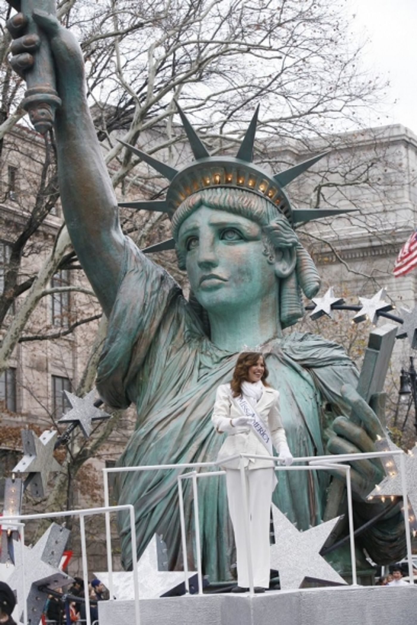Photo Coverage: The 83rd Edition of the 'Macy's Thanksgiving Day Parade' - The Women Photo Coverage: The 83rd Edition of the 'Macy's Thanksgiving Day Parade' - The Women Image
