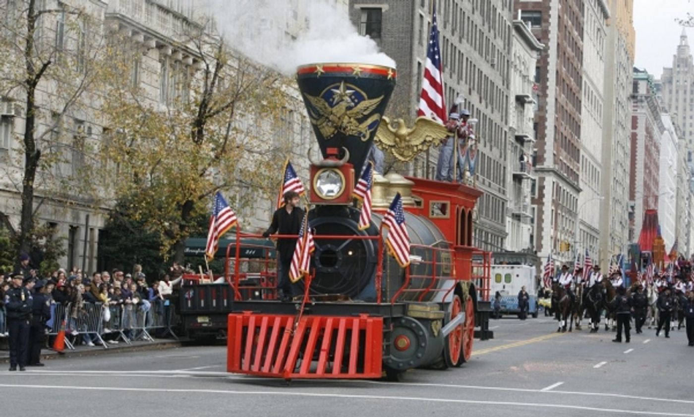 Photo Coverage: The 83rd Edition of the 'Macy's Thanksgiving Day Parade' - The Men  Image