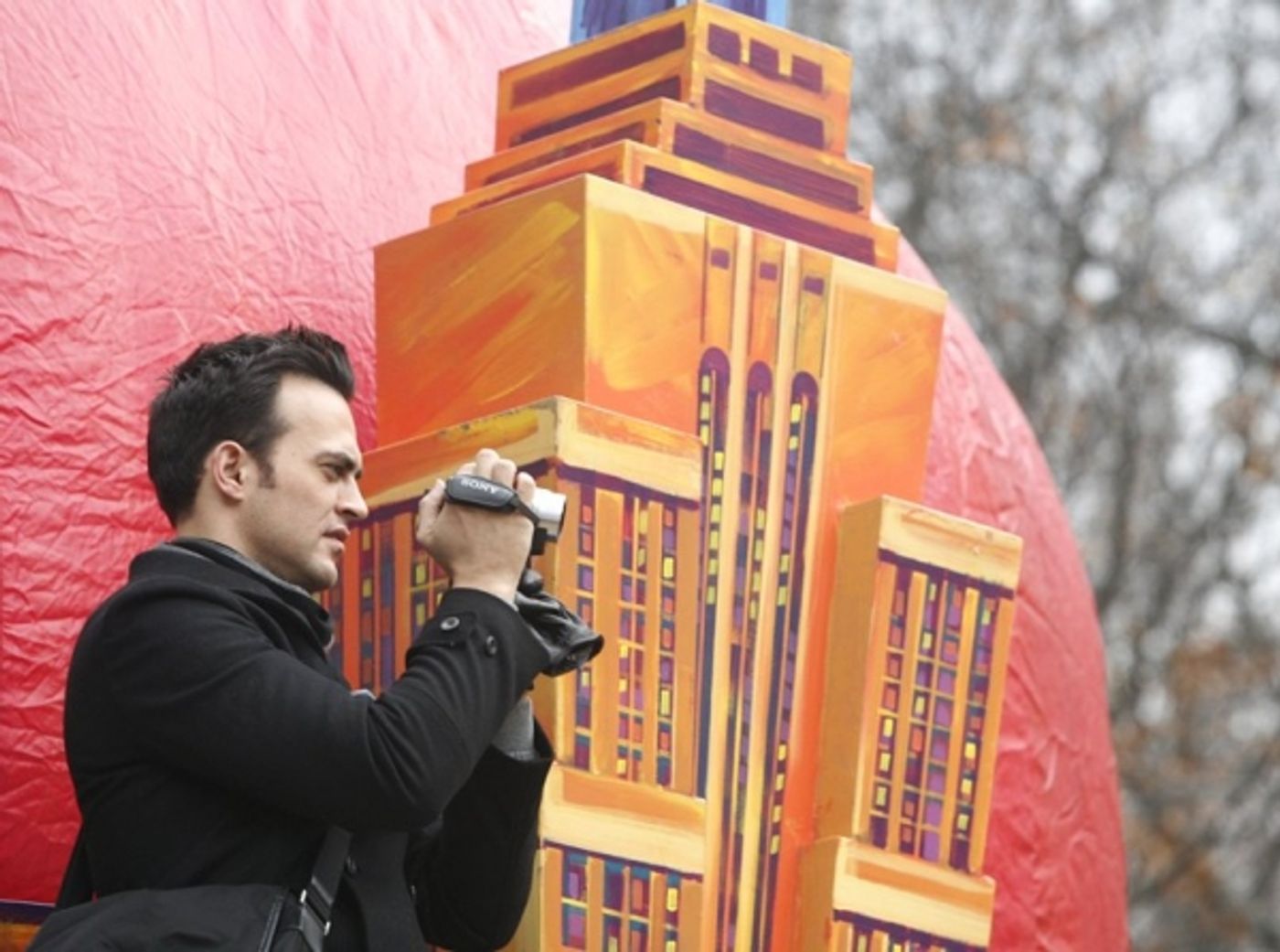 Photo Coverage: The 83rd Edition of the 'Macy's Thanksgiving Day Parade' - The Men  Image