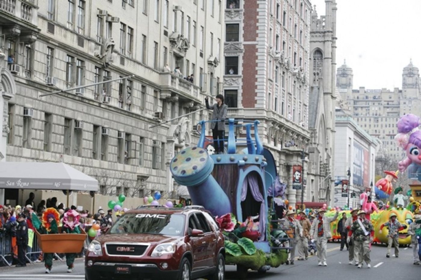 Photo Coverage: The 83rd Edition of the 'Macy's Thanksgiving Day Parade' - The Men  Image