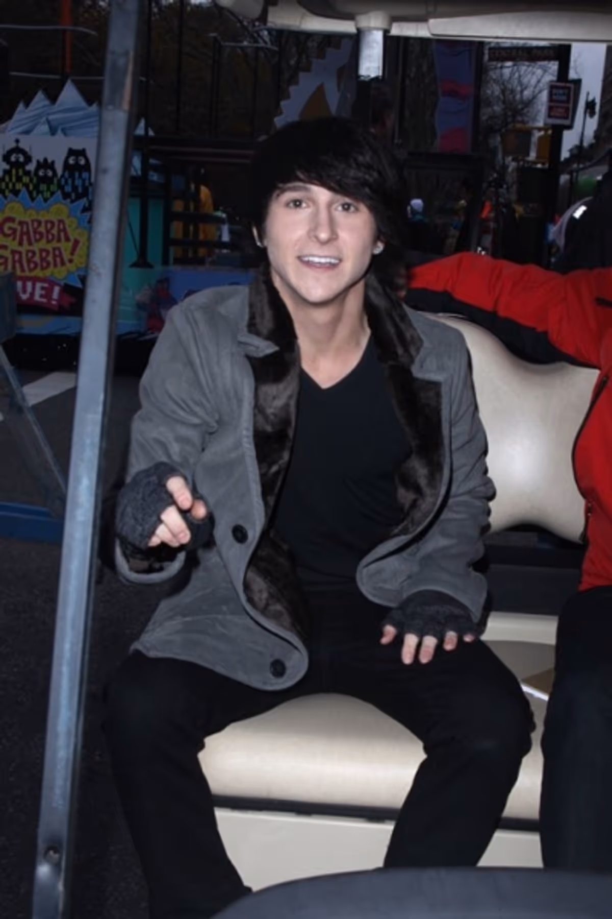 Mitchell Musso at The 83rd Edition of the 'Macy's Thanksgiving Day Parade' - The Men