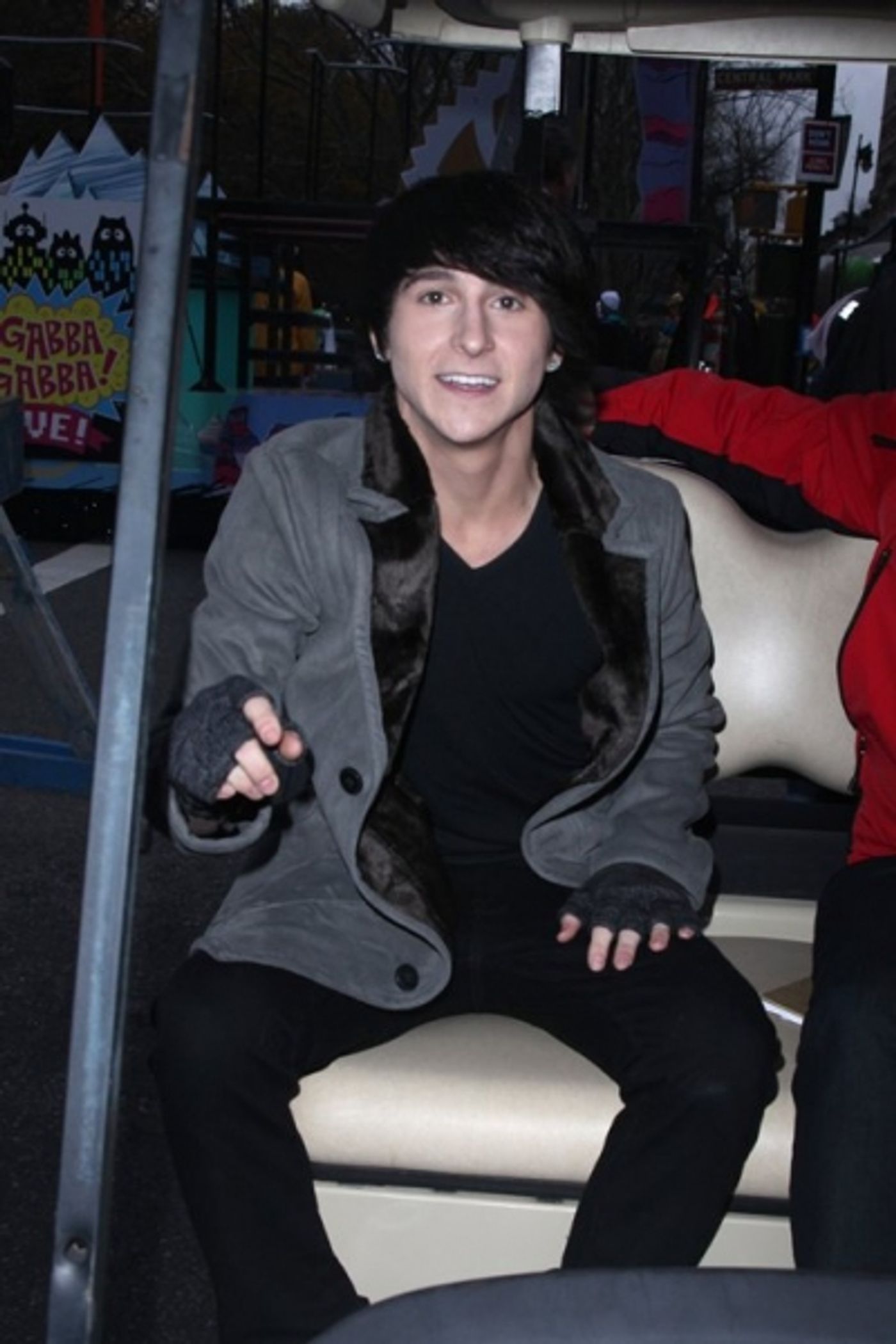 Photo Coverage: The 83rd Edition of the 'Macy's Thanksgiving Day Parade' - The Men  Image