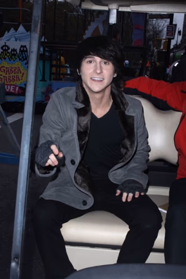 Mitchell Musso Photo