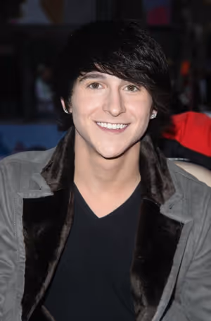 Mitchell Musso Photo