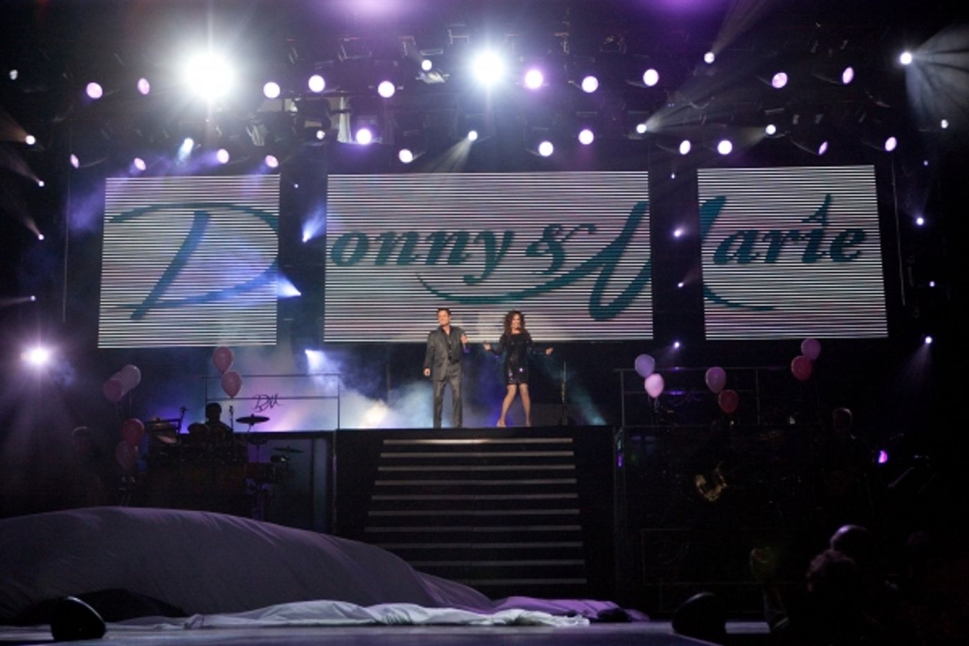 Photo Coverage: Donny Osmond Celebrates 'Dancing with the Stars' Win at the Donny & Marie Show  Image