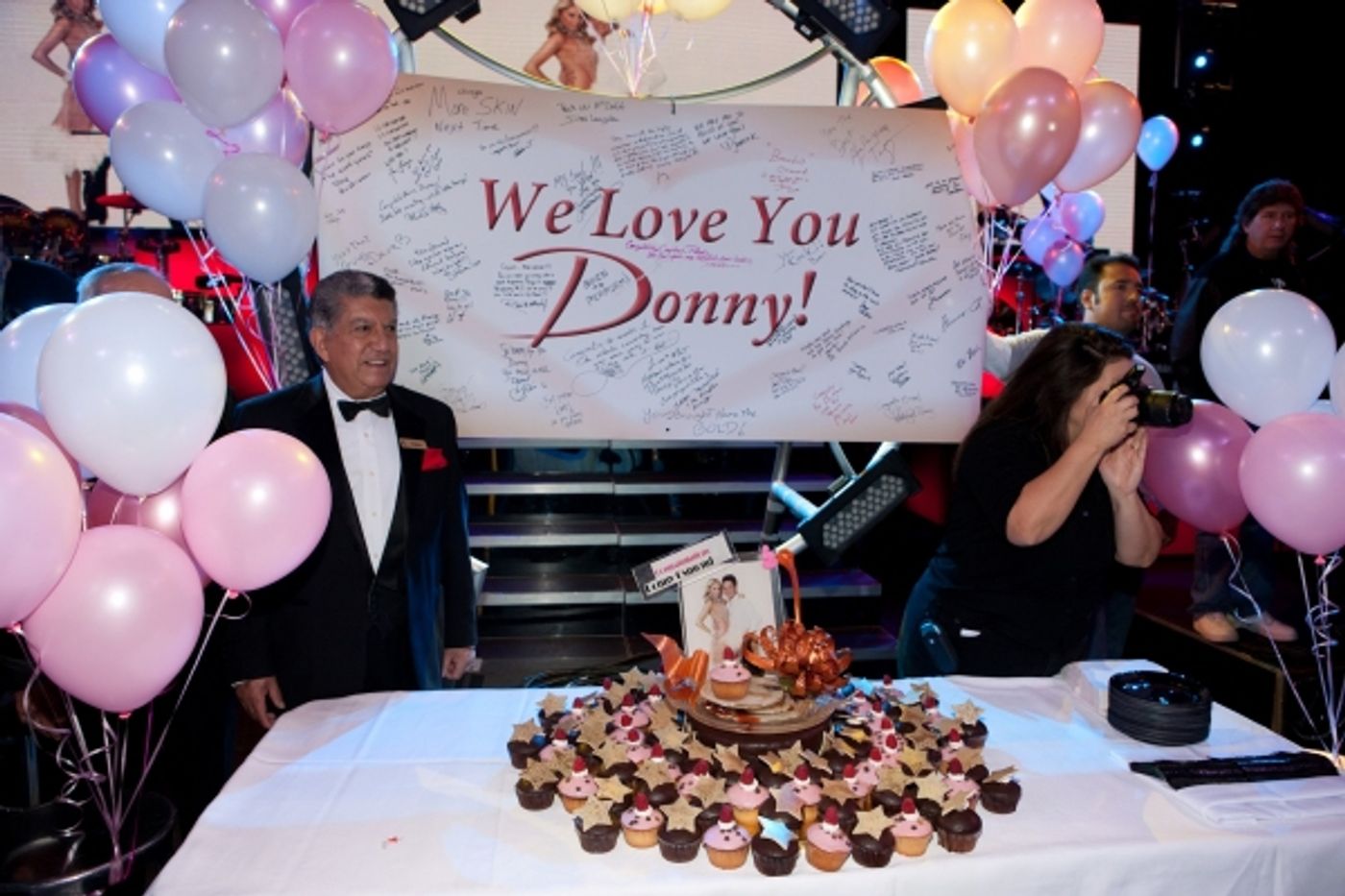 Photo Coverage: Donny Osmond Celebrates 'Dancing with the Stars' Win at the Donny & Marie Show  Image