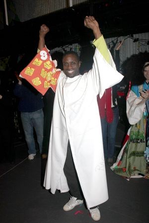 Adesola Osakalumi Photo