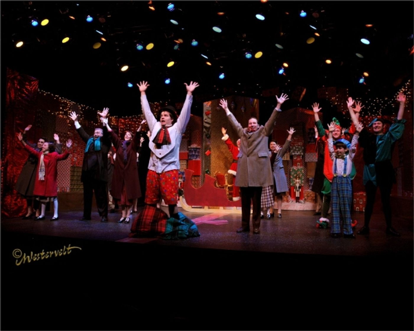 Photo Flash: Wayside Theatre's MIRACLE ON 34th STREET  Image