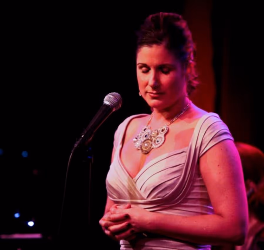 Photo Flash: Stephanie J. Block Performs at Birdland in XOXOXMas Image