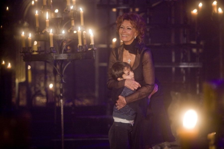 Photo Flash: New NINE Production Photos! Image