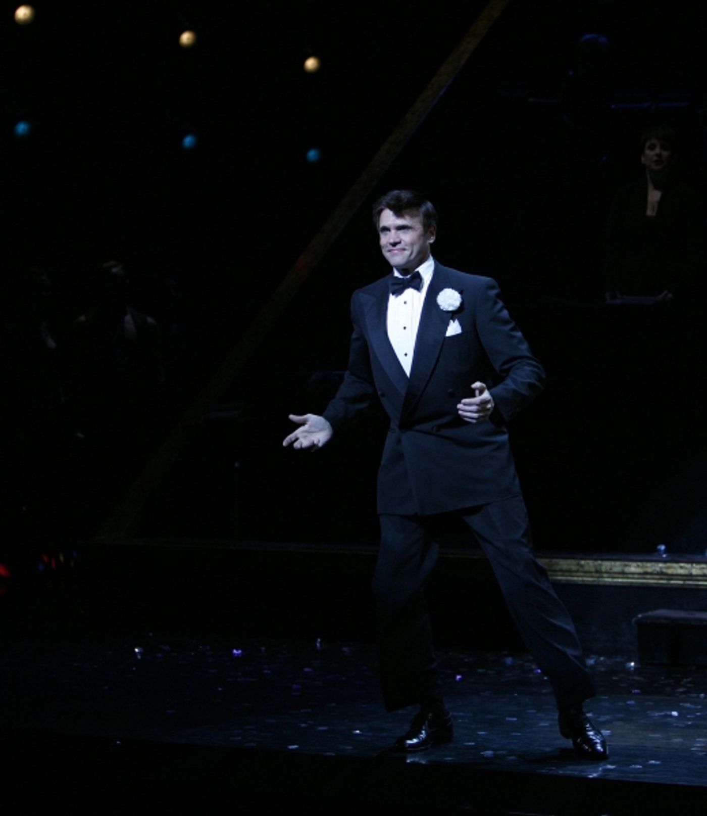 Photo Coverage: Ashlee Simpson-Wentz Debuts in CHICAGO!  Image