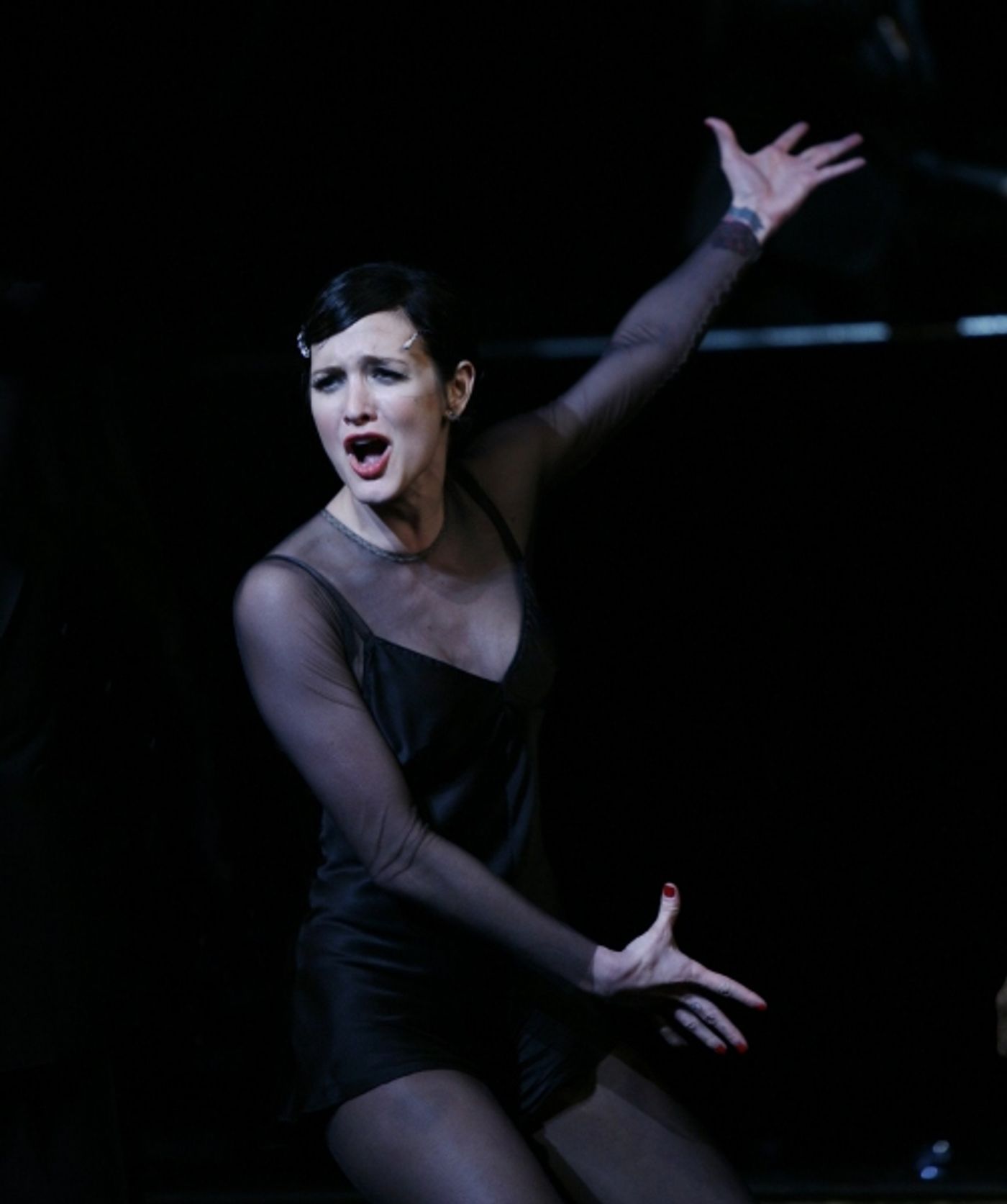 Photo Coverage: Ashlee Simpson-Wentz Debuts in CHICAGO! Photo Coverage: Ashlee Simpson-Wentz Debuts in CHICAGO! Image