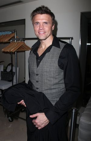 Brent Barrett @ BroadwayWorld Brent Barrett Photo