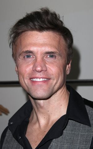 Brent Barrett @ BroadwayWorld Brent Barrett Photo