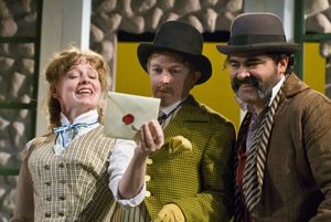 Carol Roscoe as Maria, Darragh Kennan as Sir Andrew, and Ray Gonzalez as Sir Toby Photo