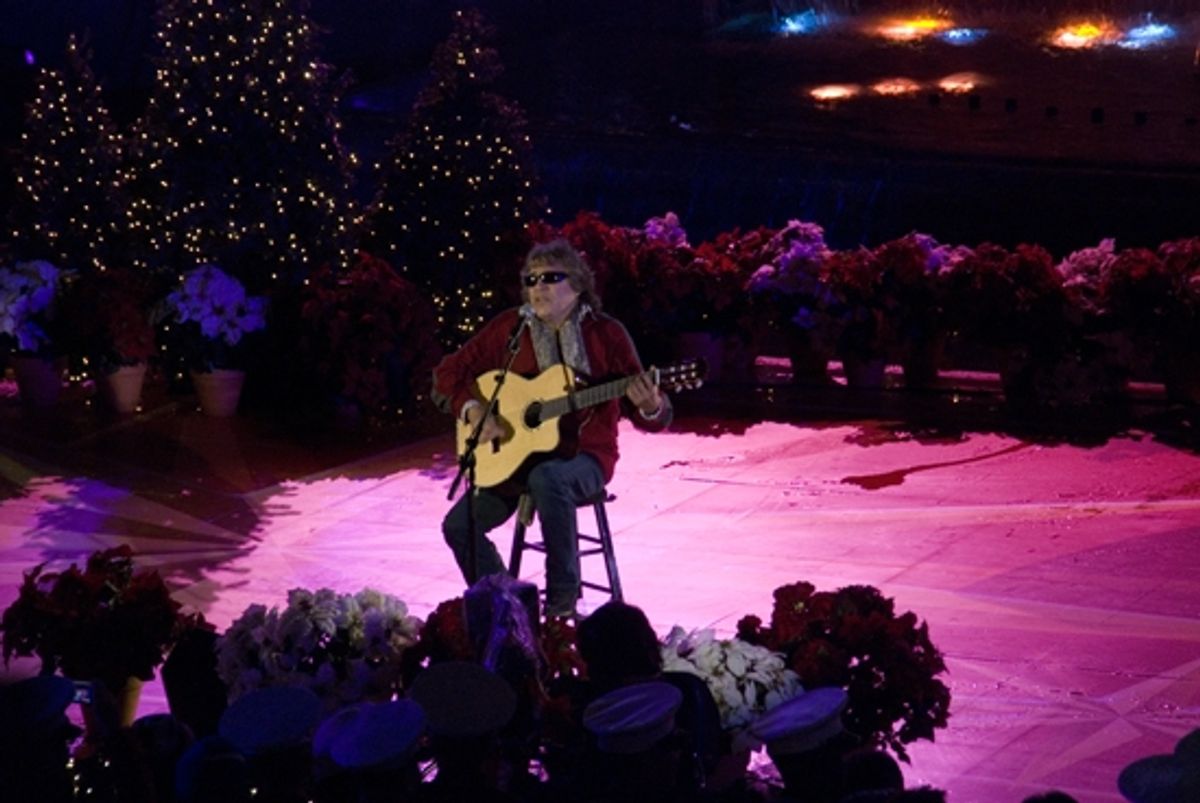 Jose Feliciano at 2009 Rockefeller Christmas Tree Lighting!