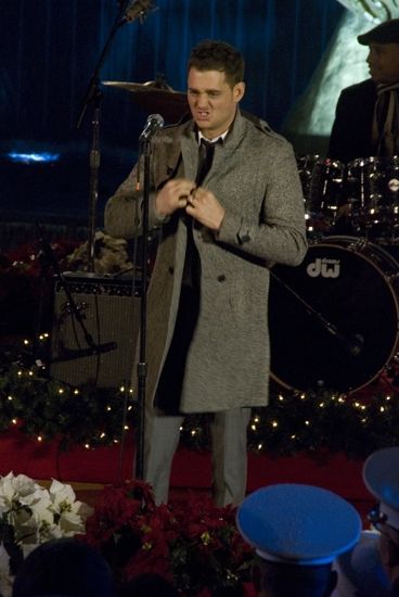 Photo Coverage: 2009 Rockefeller Christmas Tree Lighting! — photo 26 of 43