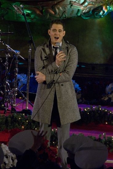 Photo Coverage: 2009 Rockefeller Christmas Tree Lighting! — photo 25 of 43
