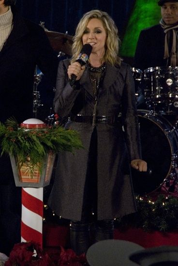 Photo Coverage: 2009 Rockefeller Christmas Tree Lighting! — photo 32 of 43