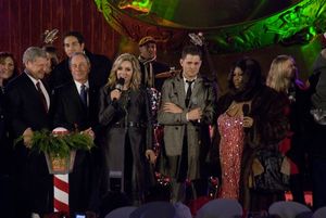 Major Michael Bloomberg, Zach Levi, Jane Krakowski, Michael Buble, and Aretha Franklin, @ BroadwayWorld Major Michael Bloomberg, Zach Levi, Jane Krakowski, Michael Buble, and Aretha Frankli Photo