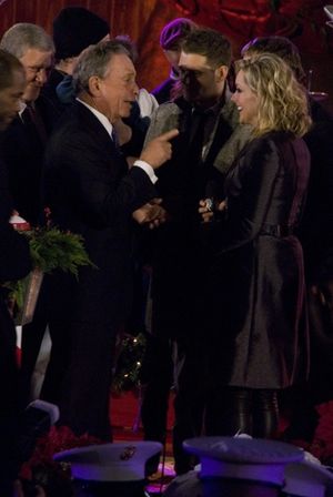 Mayor Michael Bloomberg, Michael Buble and Jane Krakowski Photo