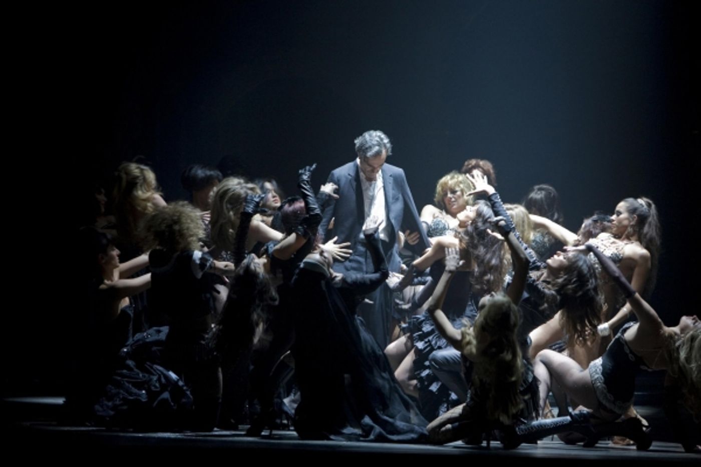 Photo Flash: More NINE!  Image