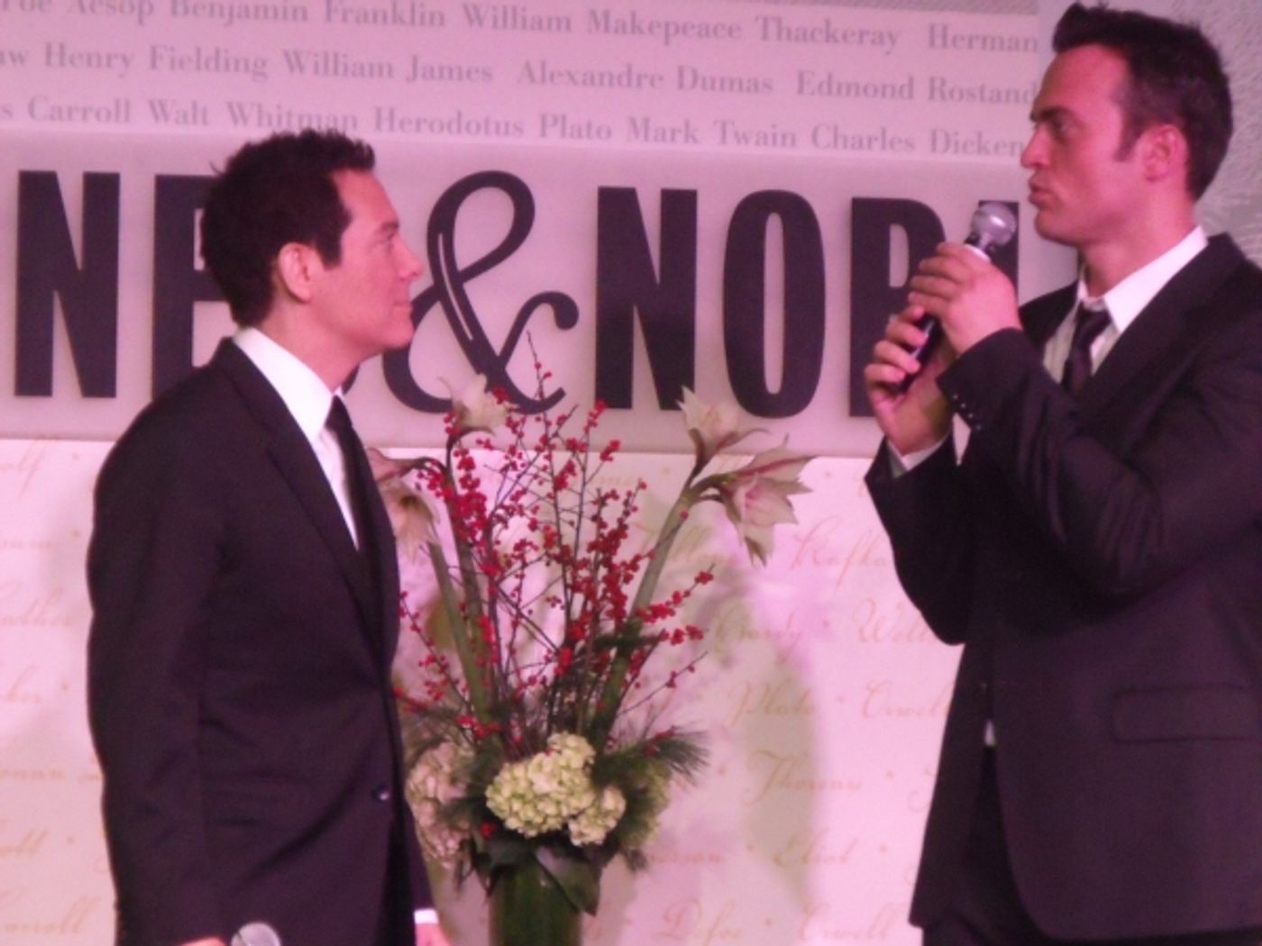 Photo Coverage: Michael Feinstein and Cheyenne Jackson Sign and Sing at Barnes & Noble  Image