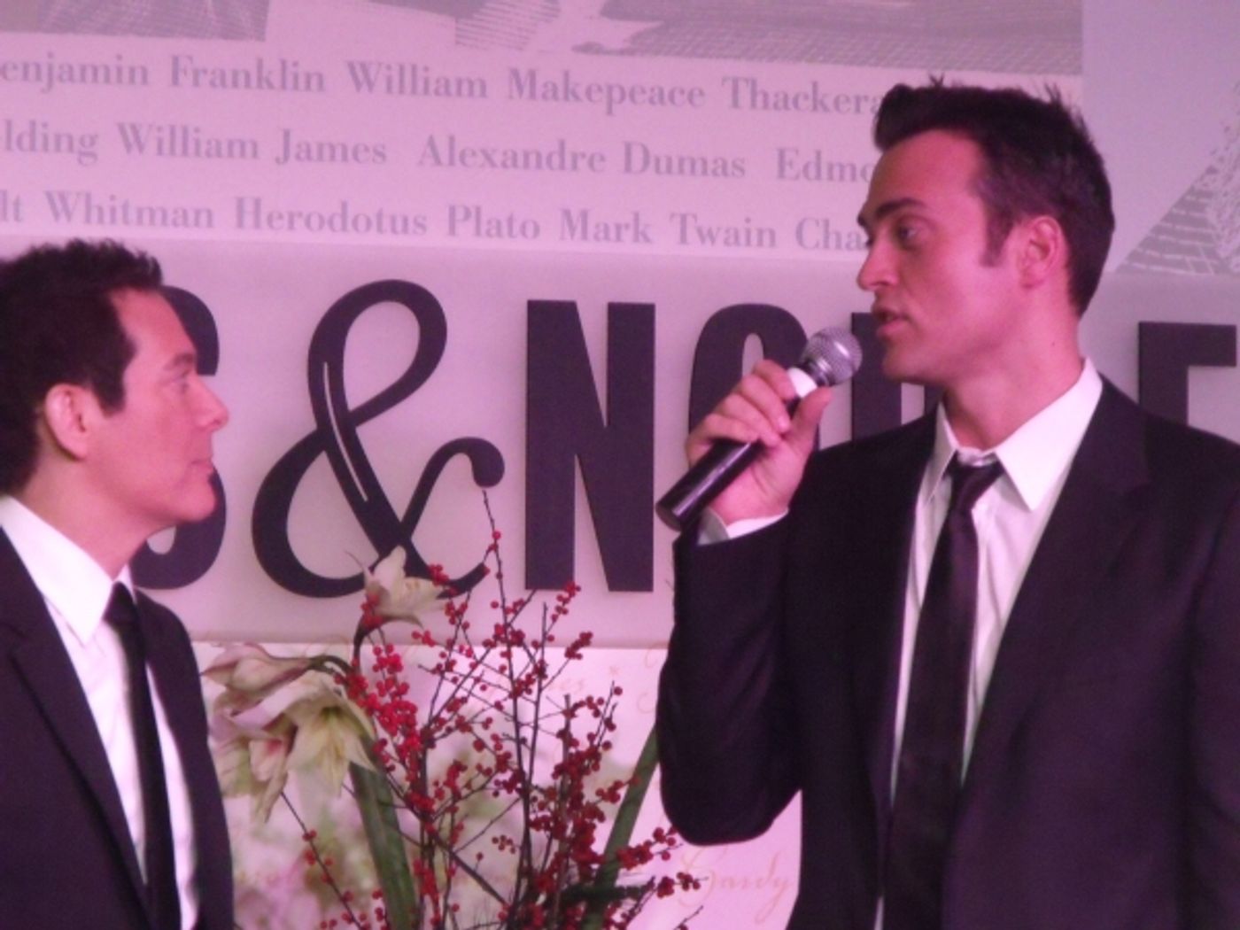 Photo Coverage: Michael Feinstein and Cheyenne Jackson Sign and Sing at Barnes & Noble  Image