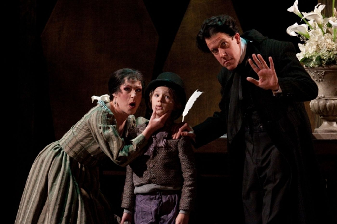 Photo Flash: Hugh Panaro in Walnut Street Theater's OLIVER!  Image