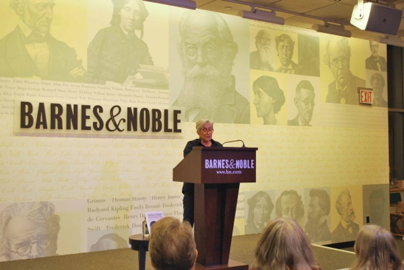 Photo Coverage: Twyla Tharp and John Tracey Egan at Barnes & Noble  Image