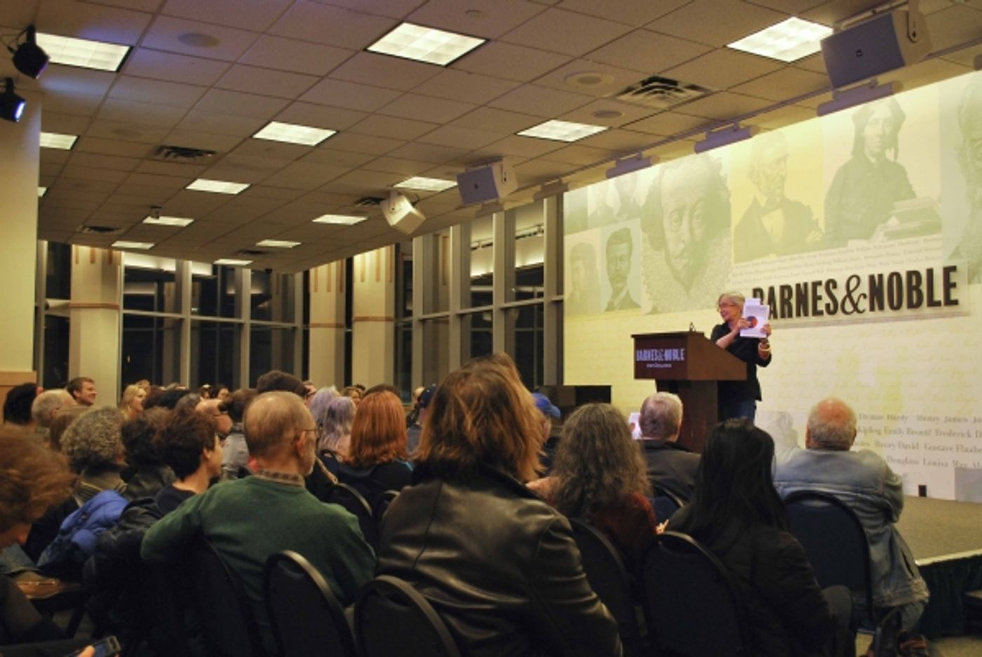Photo Coverage: Twyla Tharp and John Tracey Egan at Barnes & Noble  Image