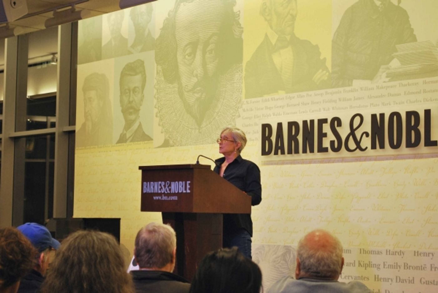 Photo Coverage: Twyla Tharp and John Tracey Egan at Barnes & Noble  Image