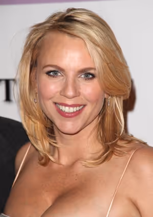 Lara Logan Photo