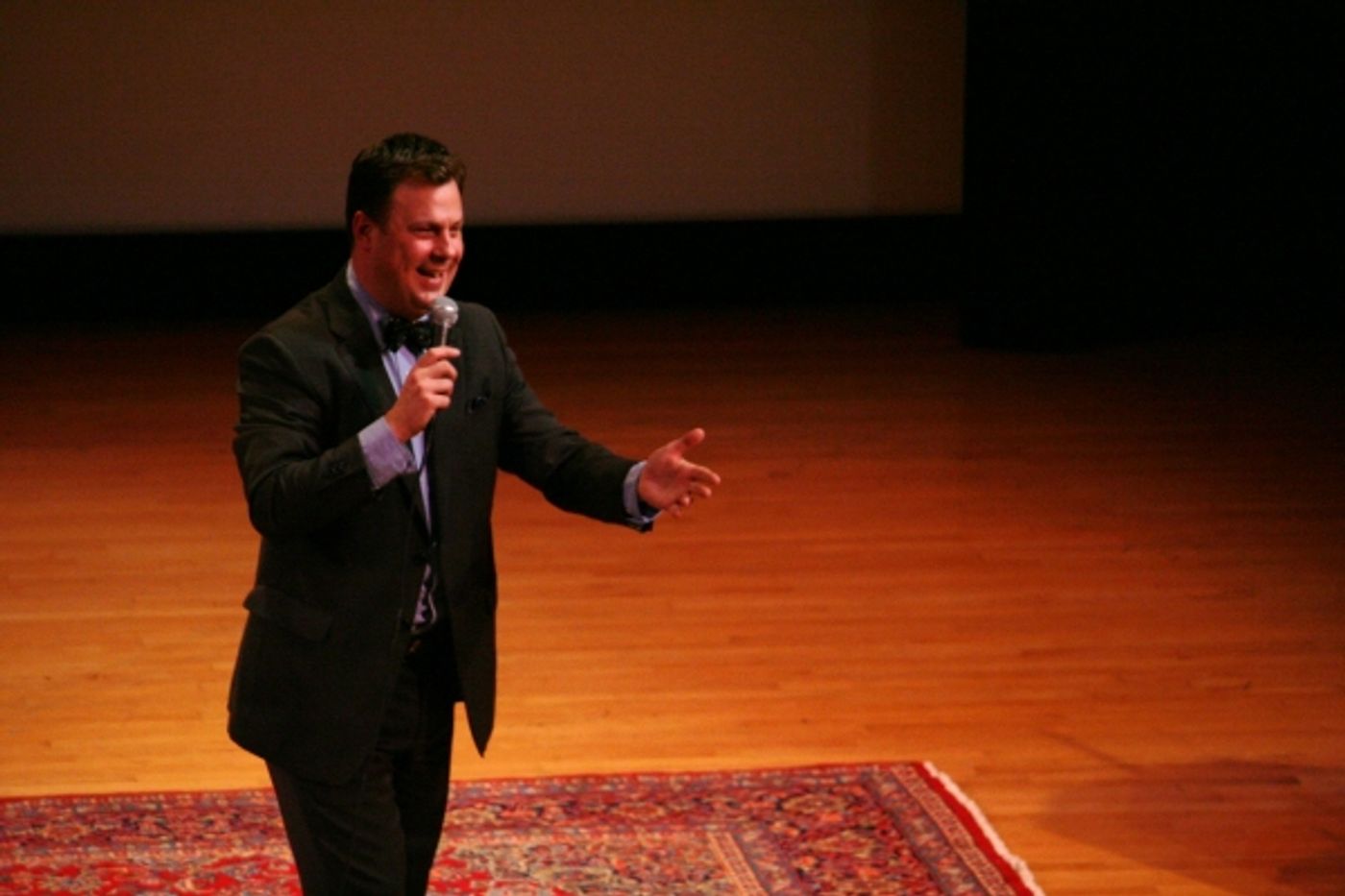 Photo Coverage: Transport Group Honors McNally & Mantello at 'Gimme A Break!' Benefit  Image