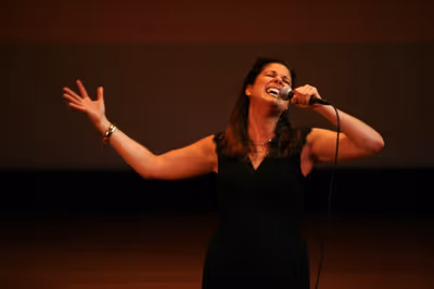Stephanie J. Block Photo