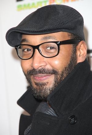 Jesse L. Martin Photo