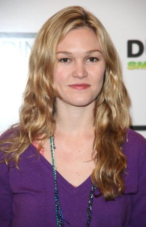 Julia Stiles Photo