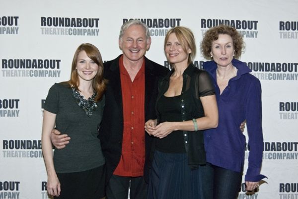 Holley Fain, Victor Garber, Pamela Jane Gray, Lisa Banes   Photo