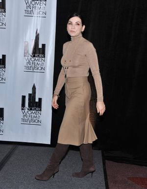 Julianna Margulies @ BroadwayWorld Julianna Margulies Photo